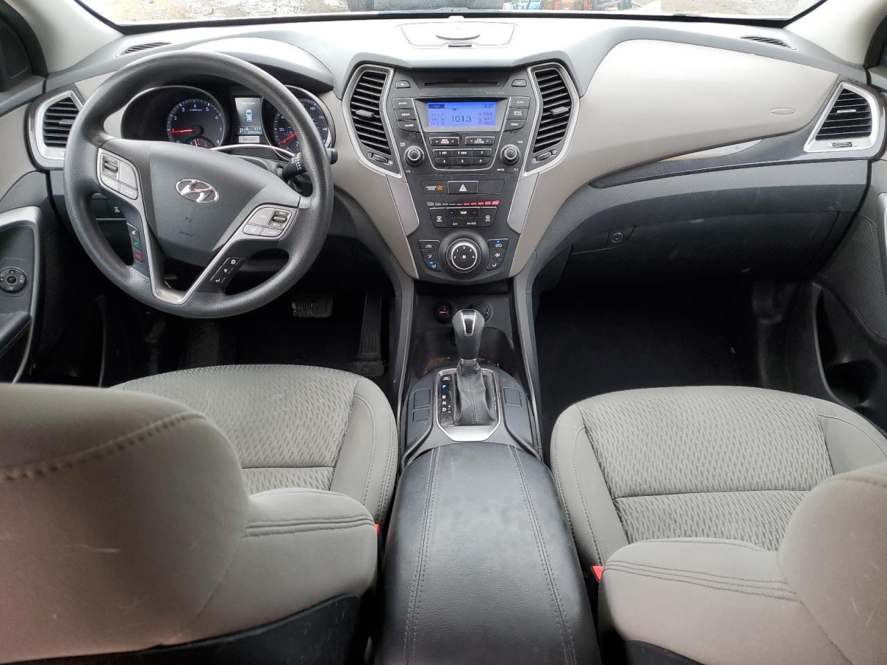 2013 Hyundai Santa Fe - Image 8