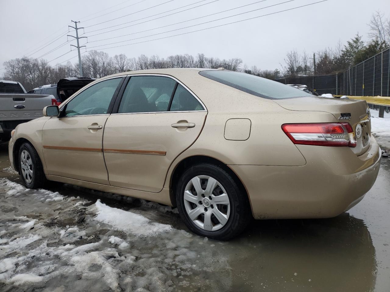 2011 Toyota Camry - Image 2