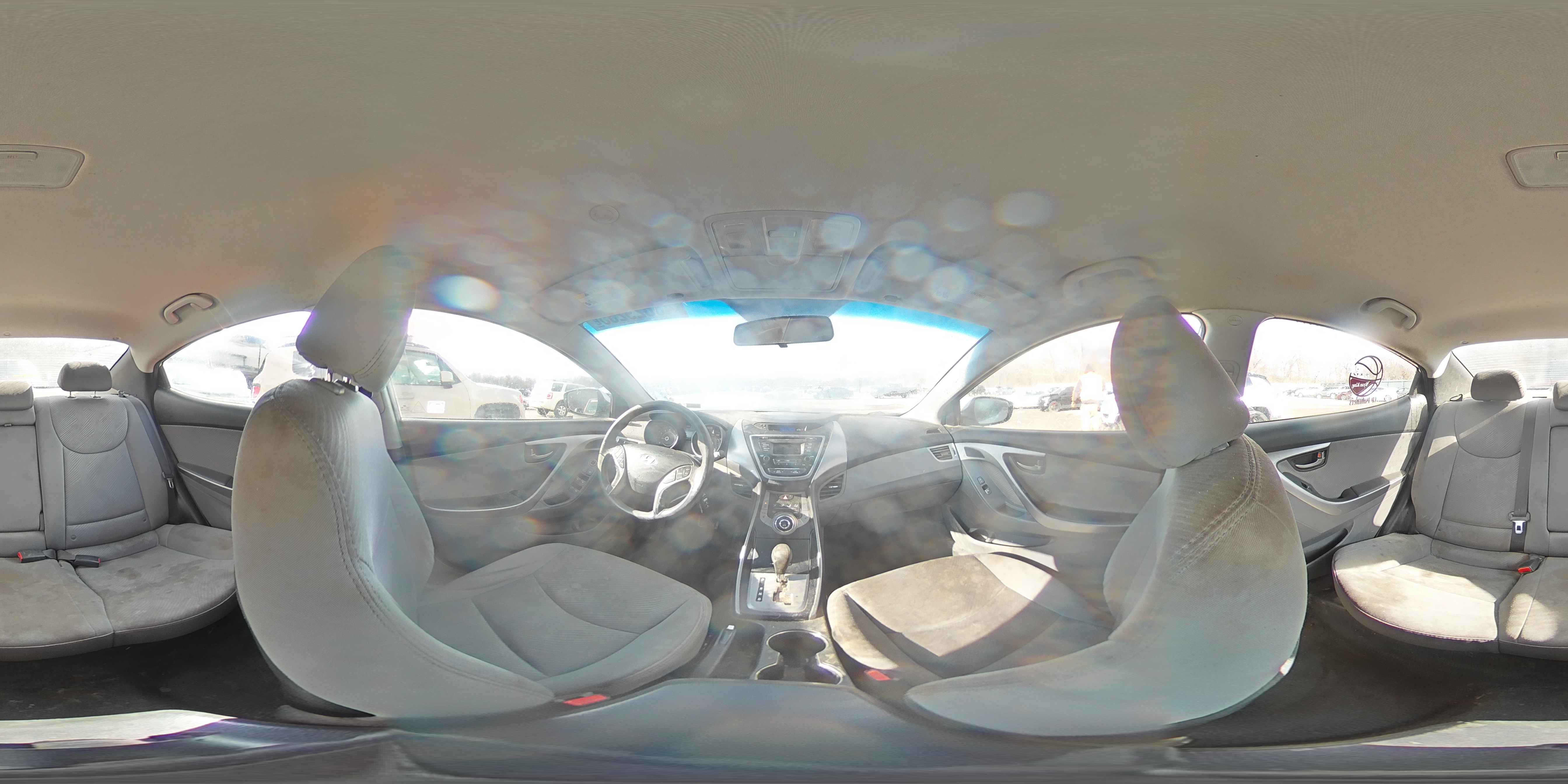 2013 Hyundai Elantra - Image 14