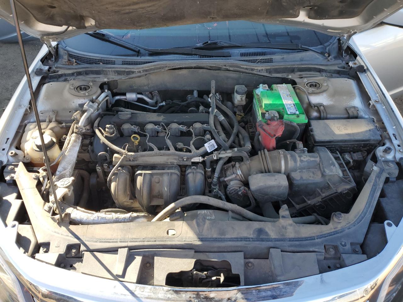 2012 Ford Fusion - Image 12