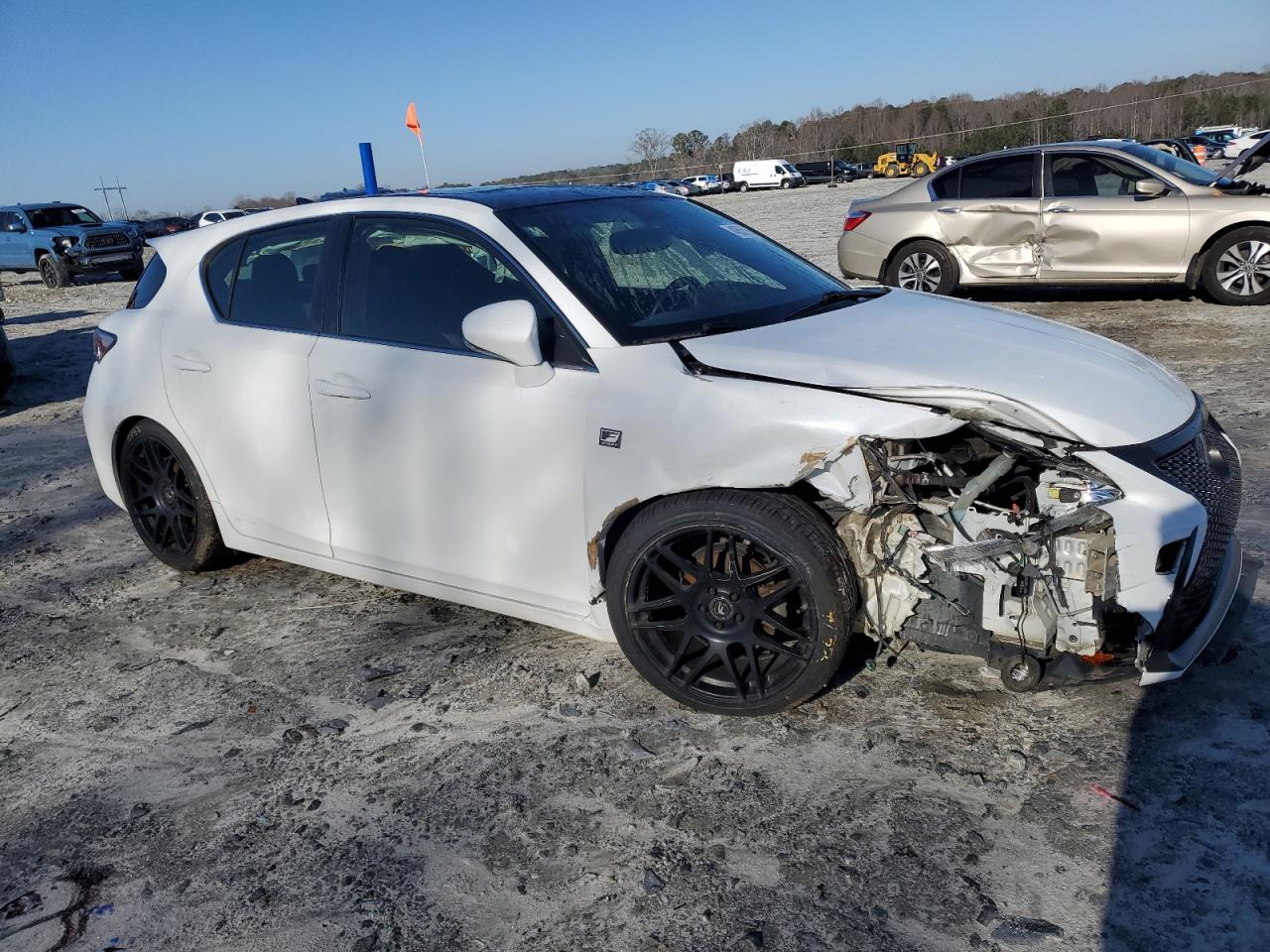 2015 Lexus CT - Image 4