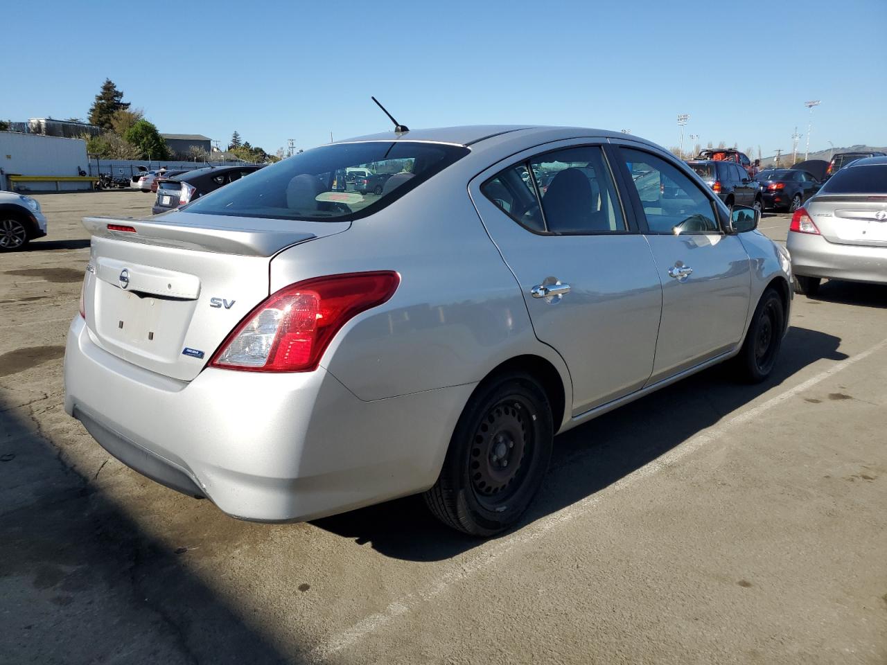 2016 Nissan Versa - Image 3
