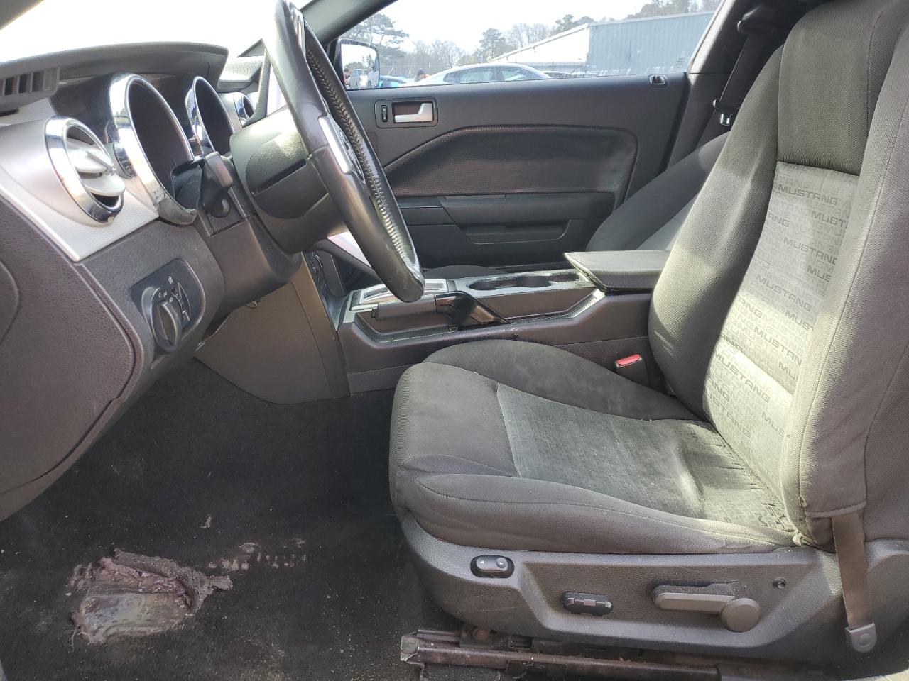 2007 Ford Mustang - Image 7