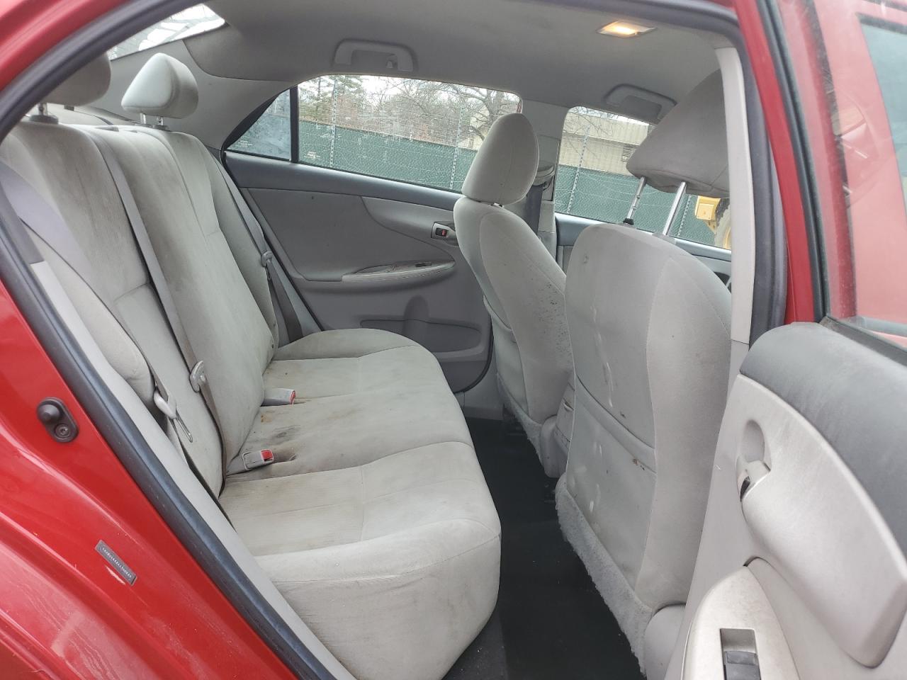 2010 Toyota Corolla - Image 10