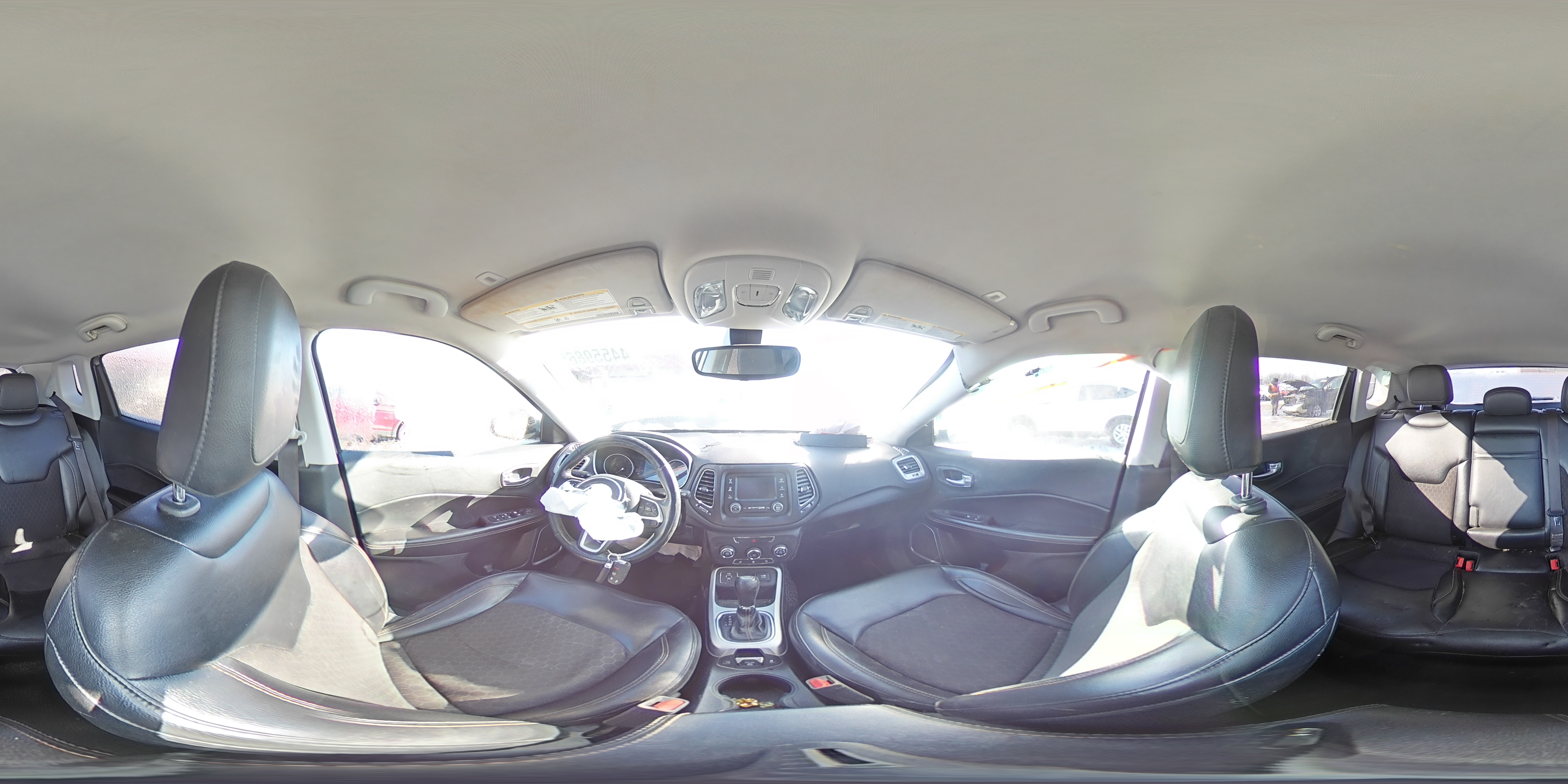 2018 Jeep Compass - Image 13