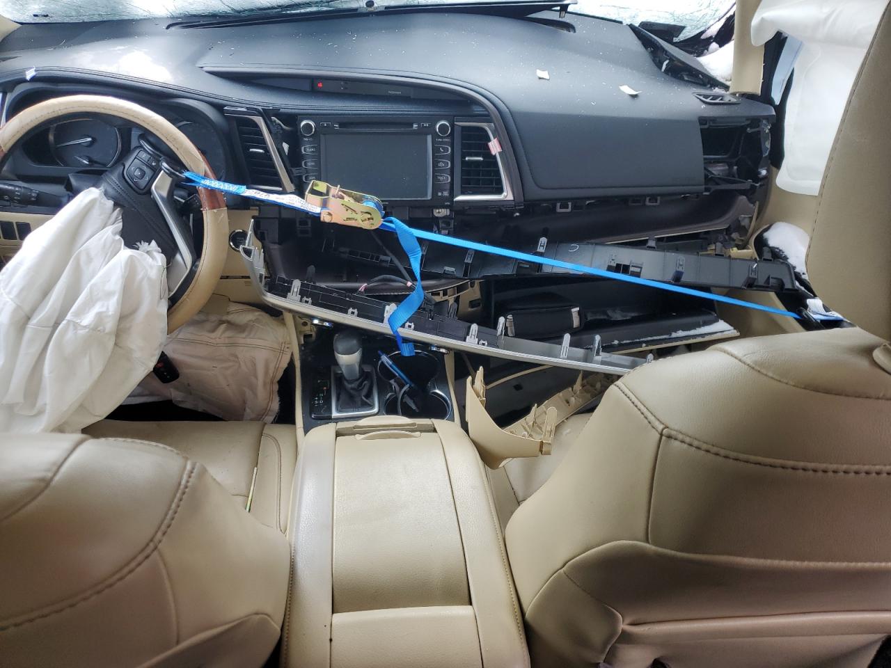 2015 Toyota Highlander - Image 8