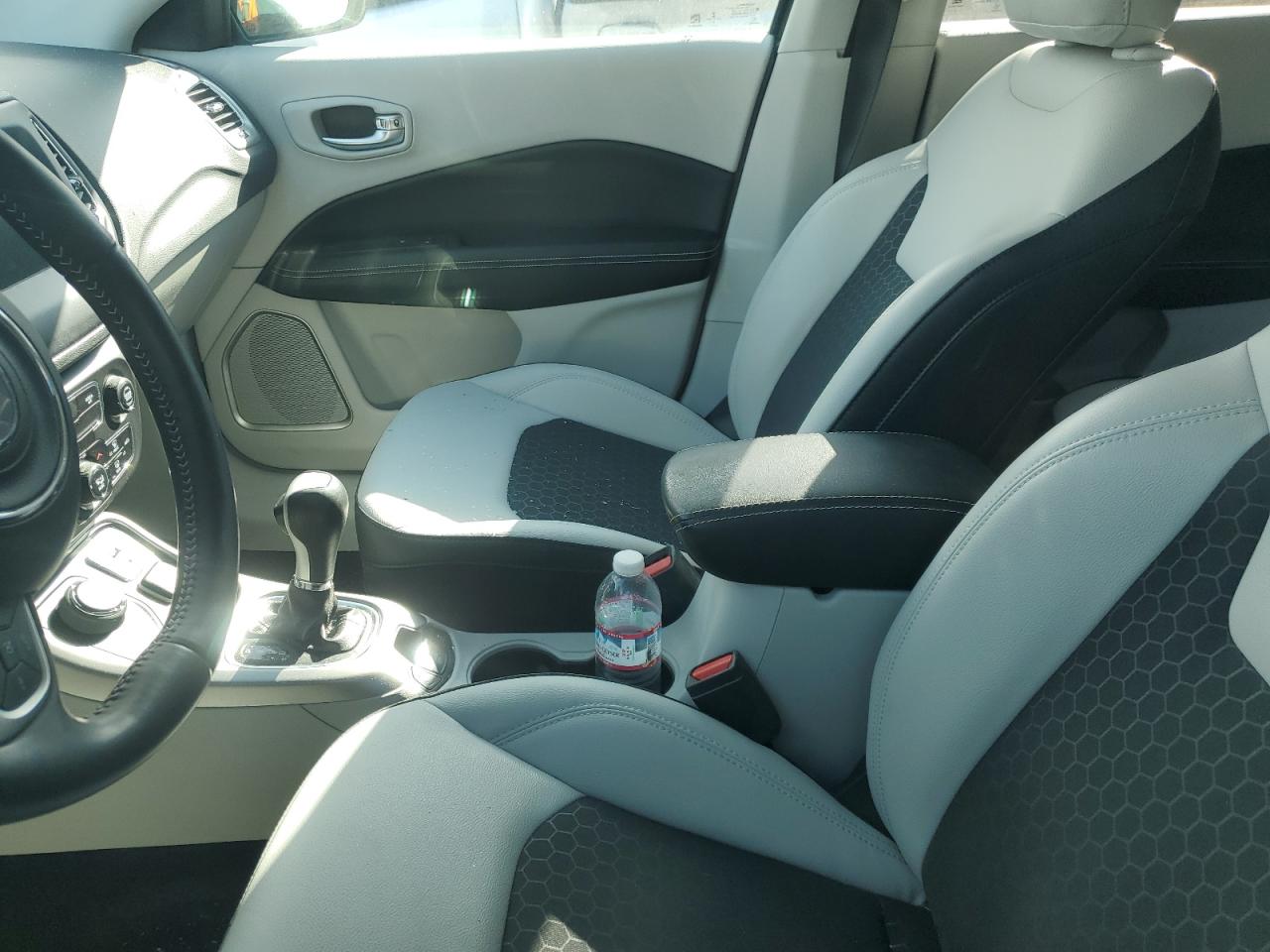 2019 Jeep Compass - Image 7