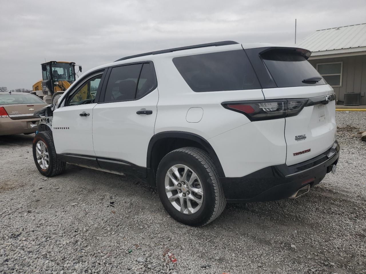 2020 Chevrolet Traverse - Image 2