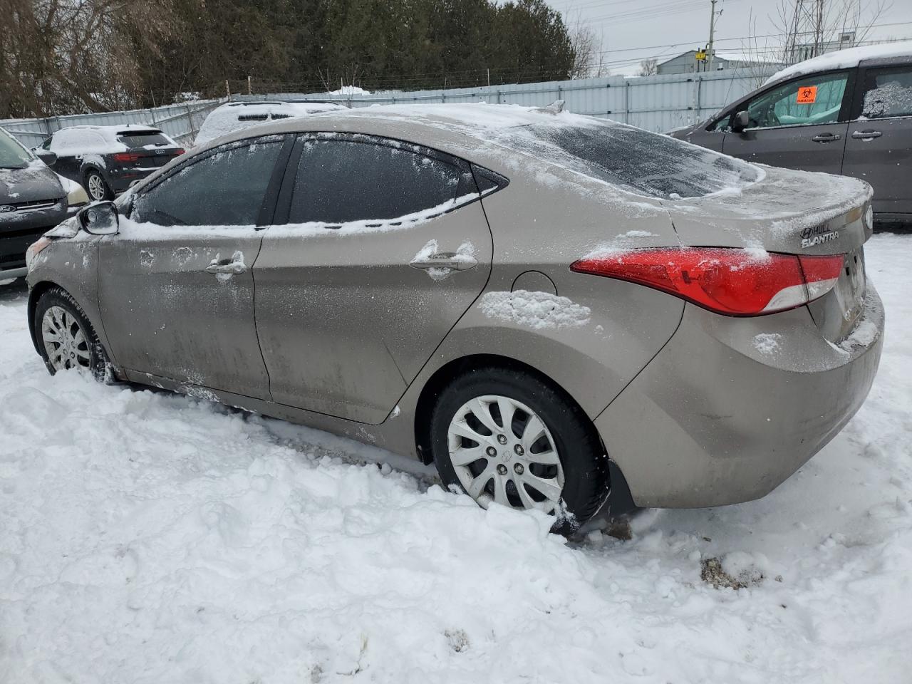 2013 Hyundai Elantra - Image 2