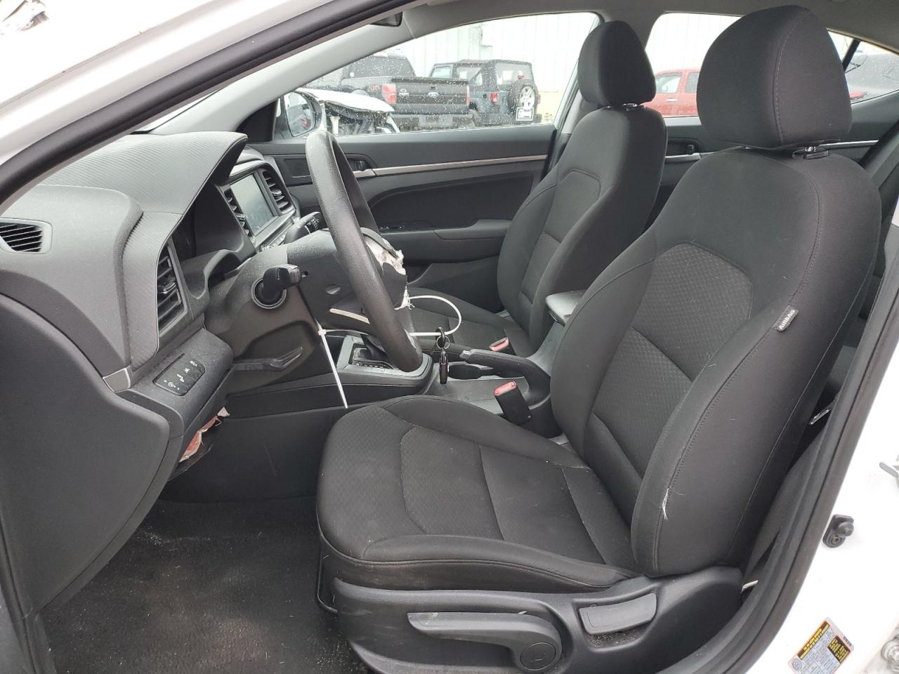 2020 Hyundai Elantra - Image 7