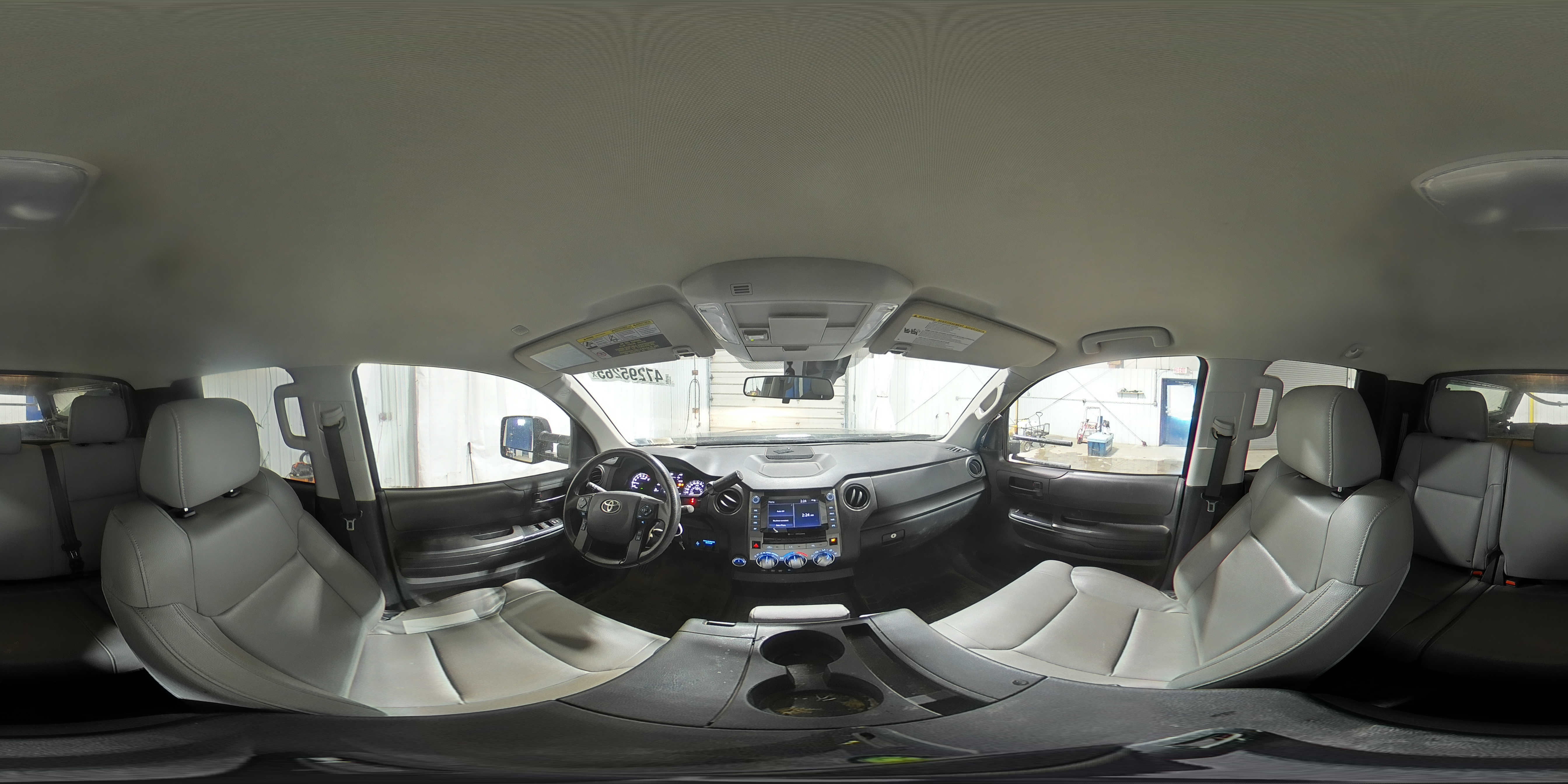 2020 Toyota Tundra - Image 14
