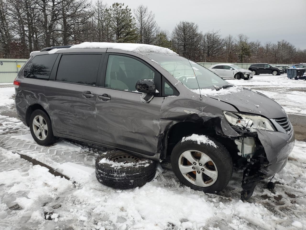 2014 Toyota Sienna - Image 4