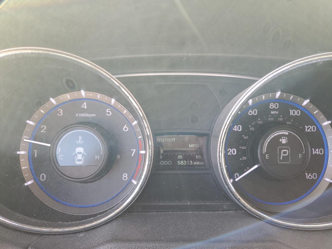 2013 Hyundai Sonata - Image 9