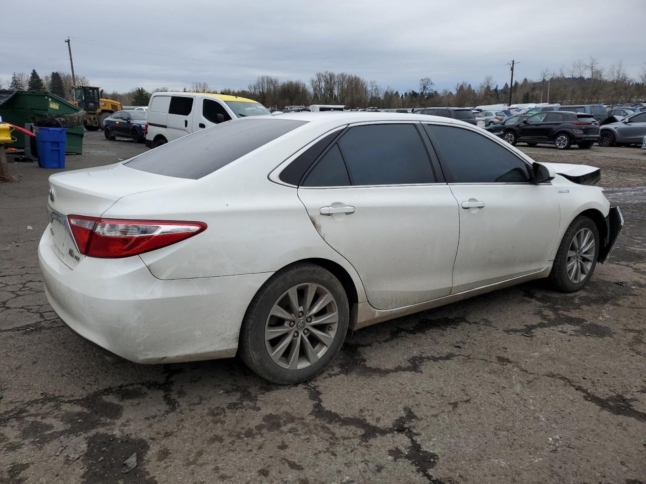 2016 Toyota Camry - Image 3