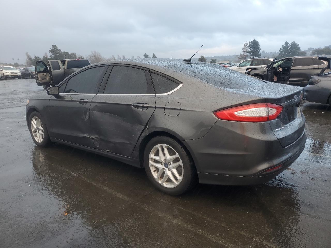 2016 Ford Fusion - Image 2