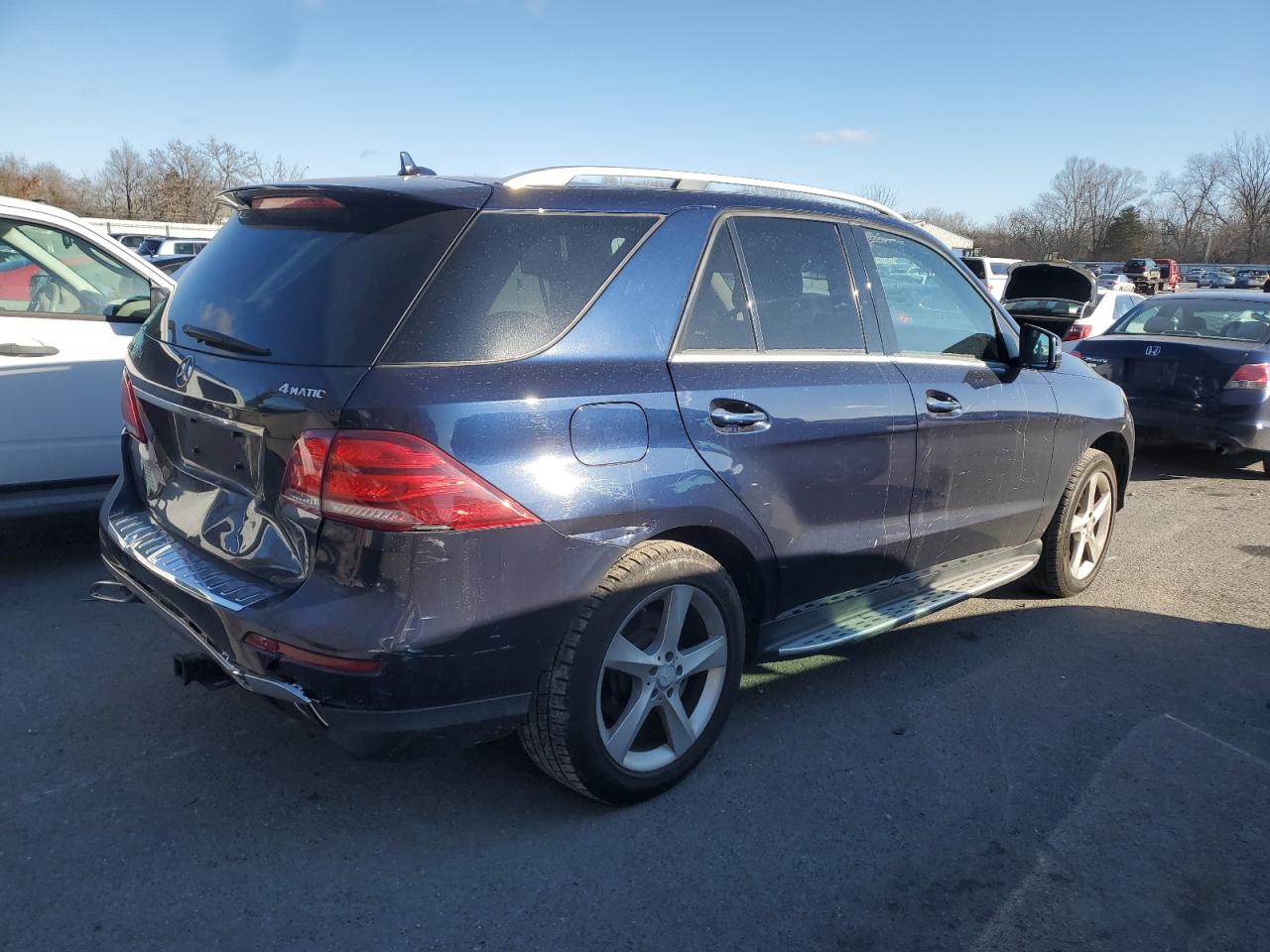 2016 Mercedes-Benz GLE - Image 3