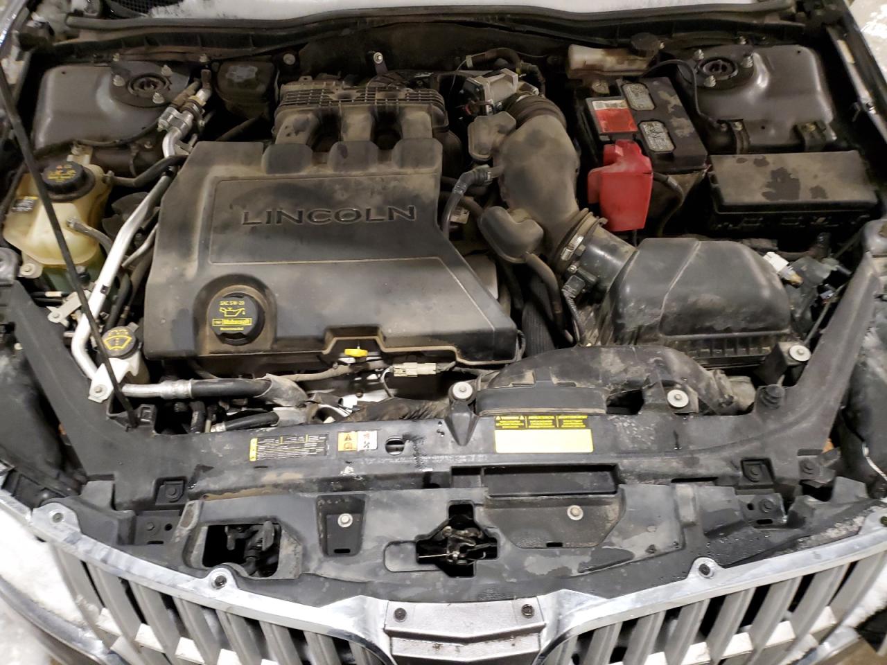 2012 Lincoln MKZ - Image 12