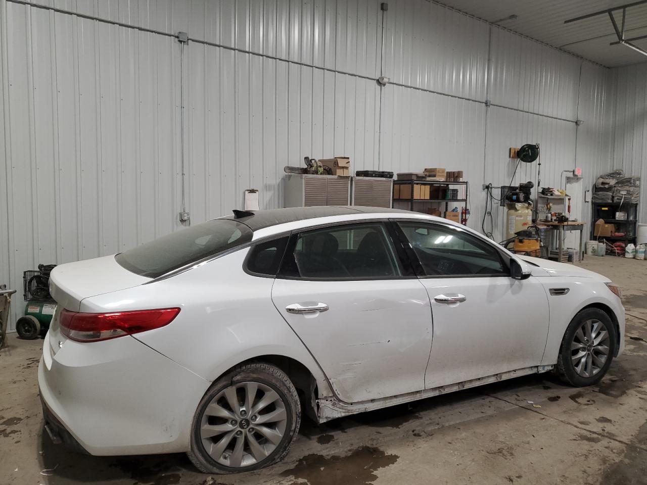 2018 Kia Optima - Image 3