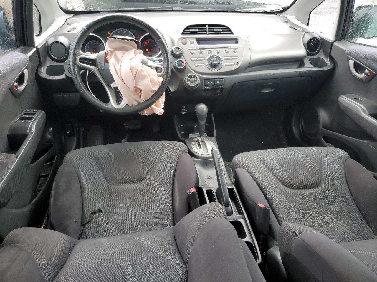 2010 Honda Fit - Image 8