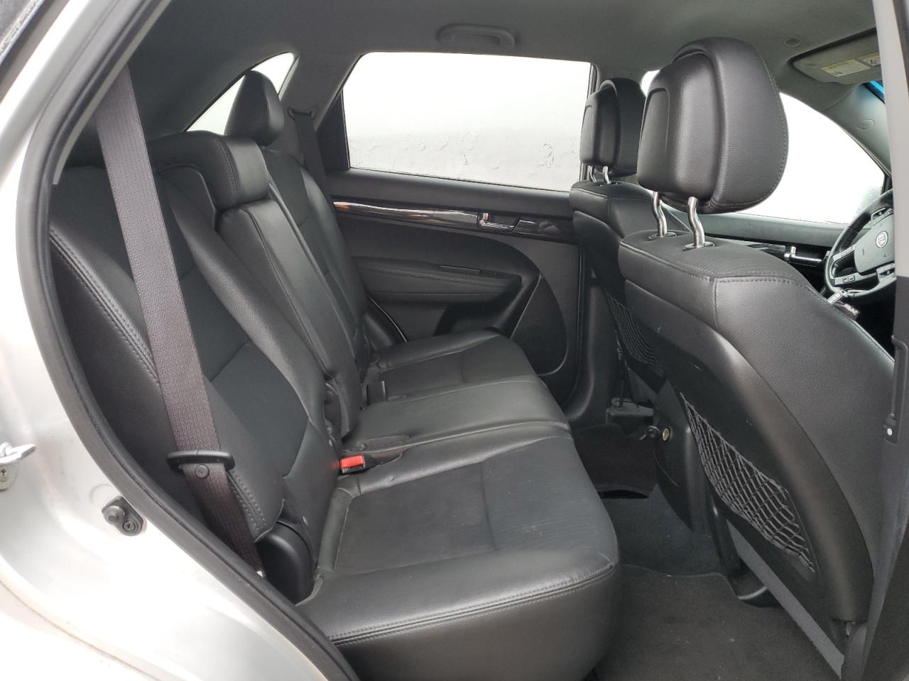 2011 Kia Sorento - Image 11