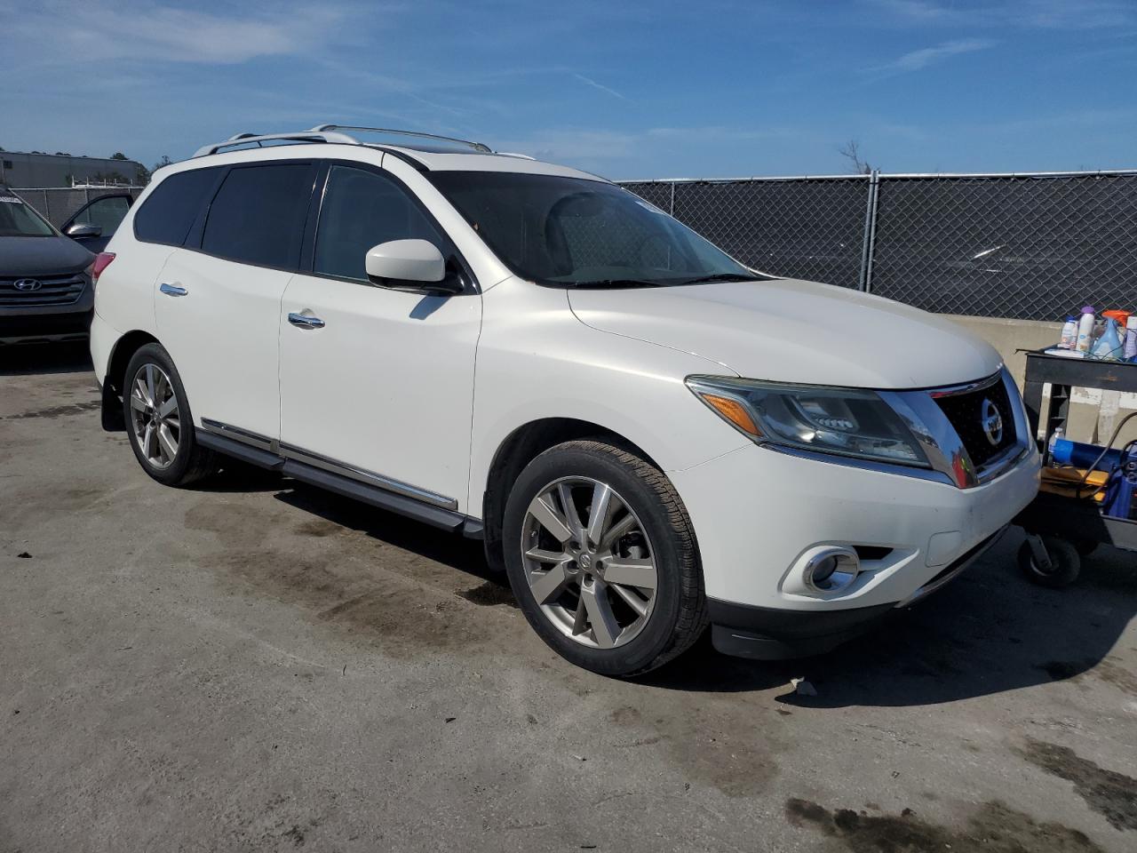 2014 Nissan Pathfinder - Image 4