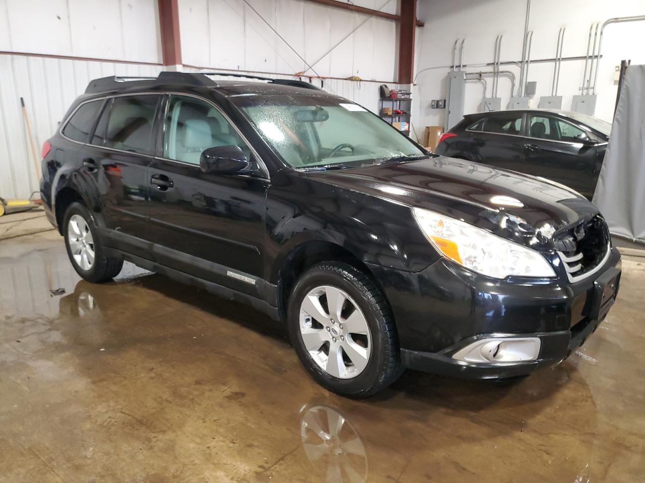 2011 Subaru Outback - Image 4