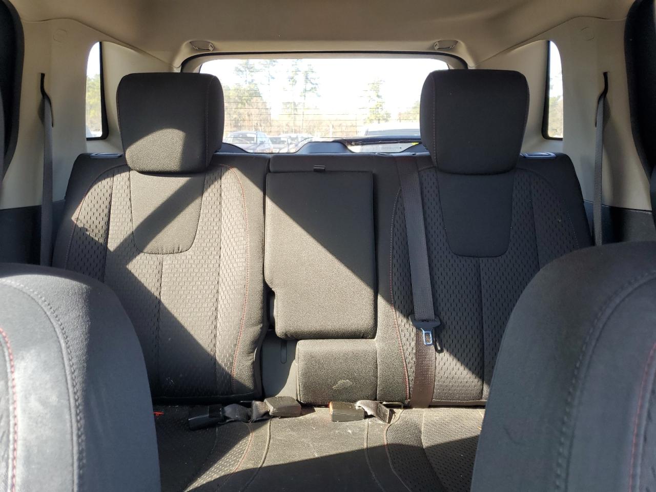 2011 GMC Terrain - Image 10