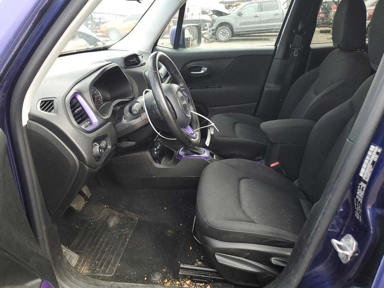 2016 Jeep Renegade - Image 7