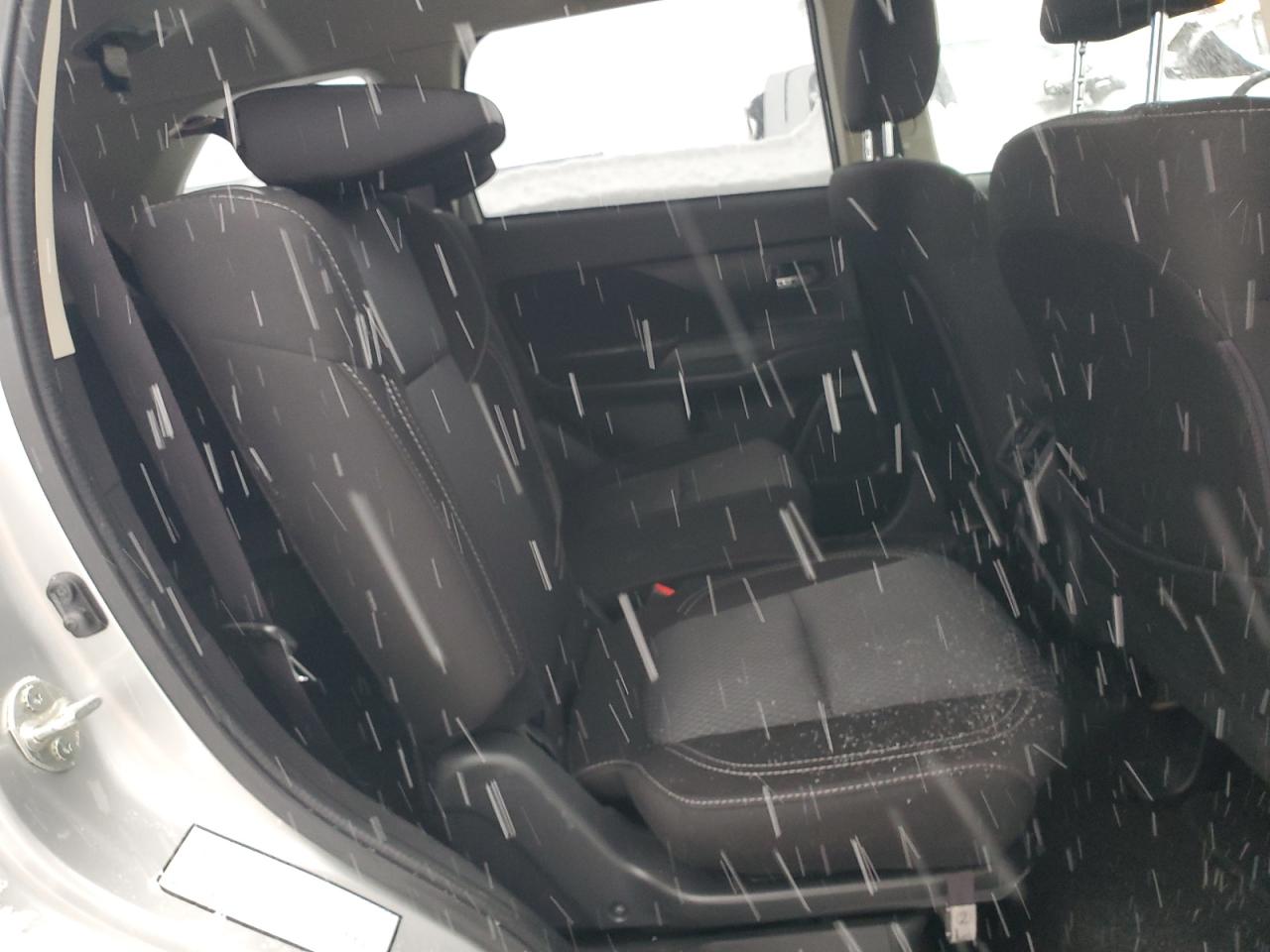 2020 Mitsubishi Outlander - Image 11