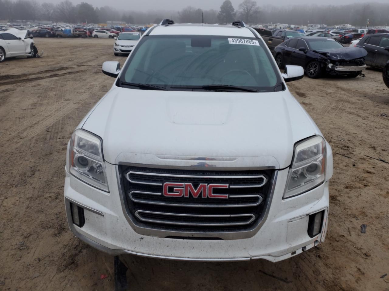 2016 GMC Terrain - Image 5