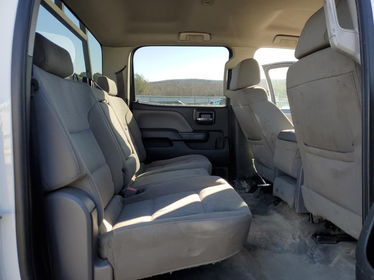 2017 Chevrolet Silverado - Image 10