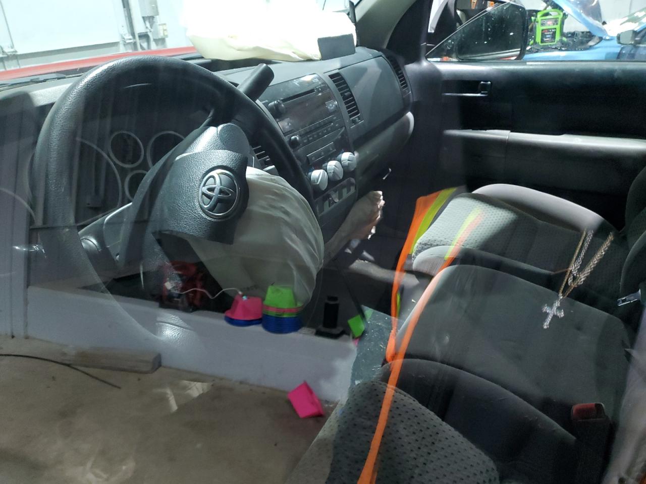 2012 Toyota Tundra - Image 7