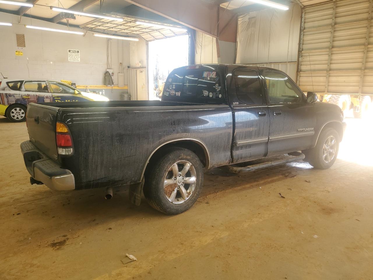 2003 Toyota Tundra - Image 3