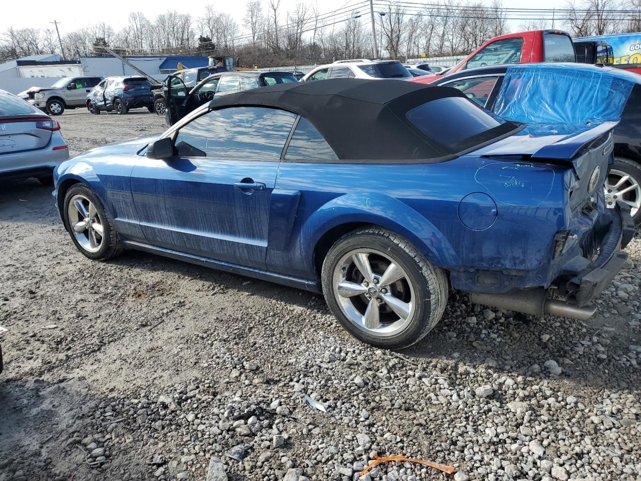 2008 Ford Mustang - Image 2