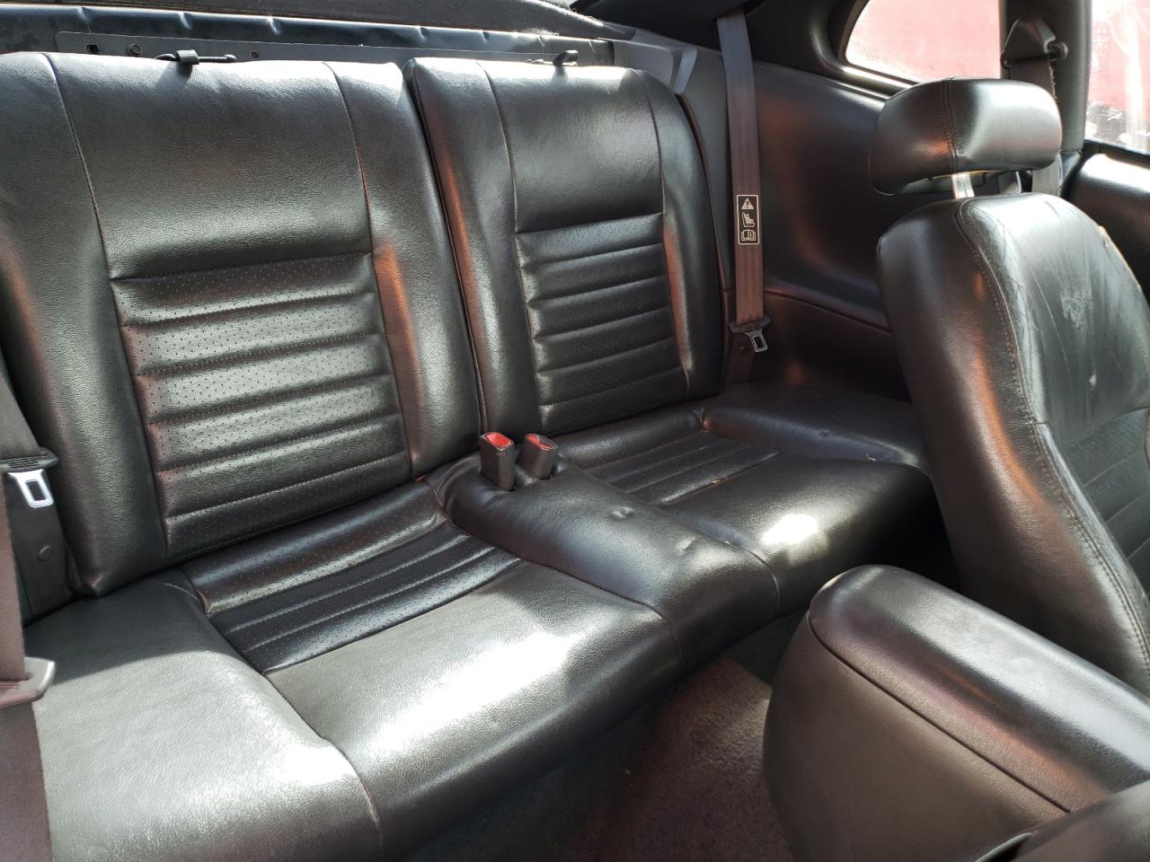 2000 Ford Mustang - Image 10