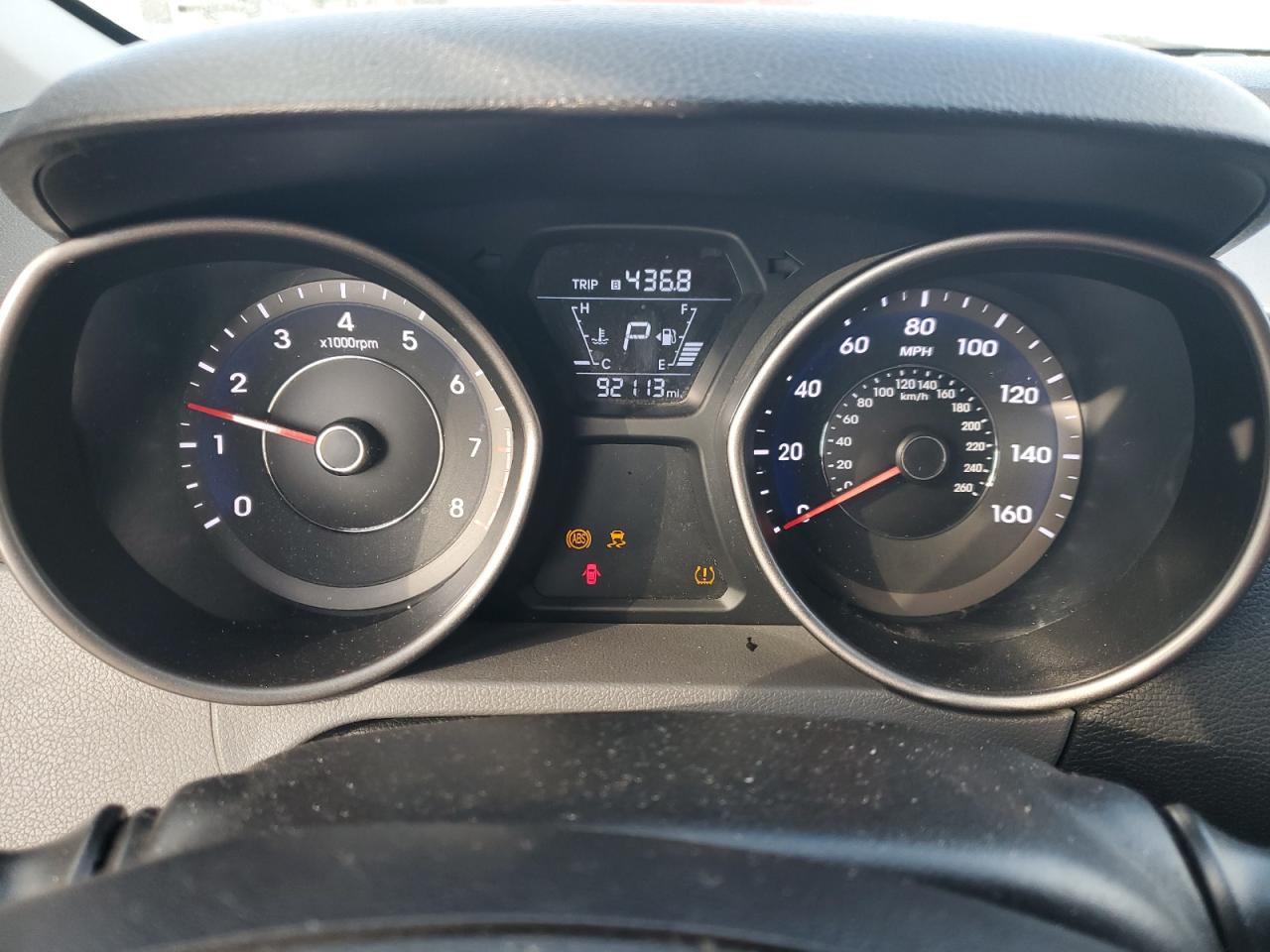 2016 Hyundai Elantra - Image 9