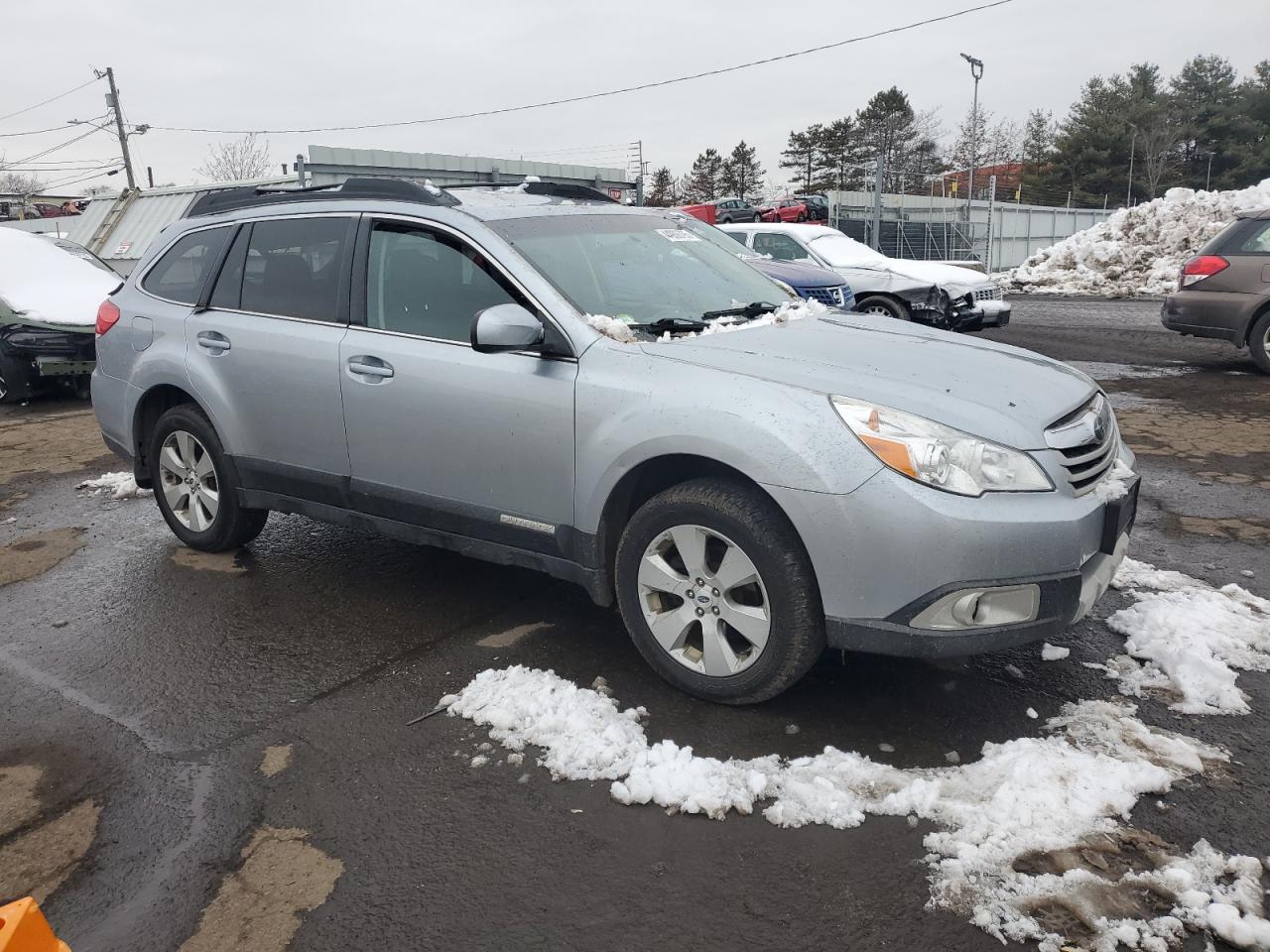 2012 Subaru Outback - Image 4