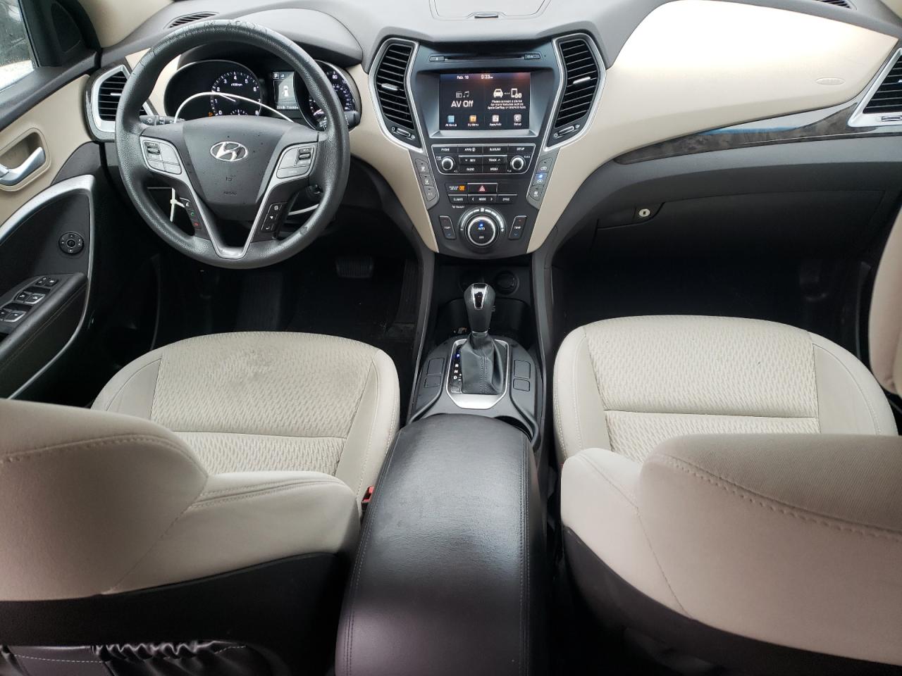 2017 Hyundai Santa Fe - Image 8