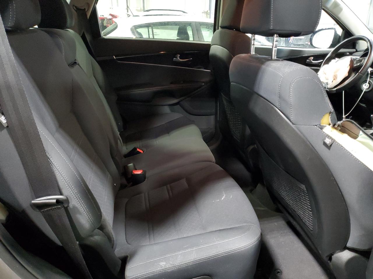 2018 Kia Sorento - Image 11