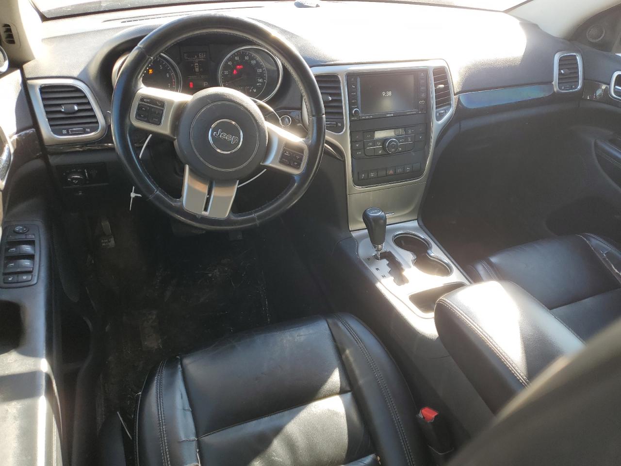 2011 Jeep Grand Cherokee - Image 8