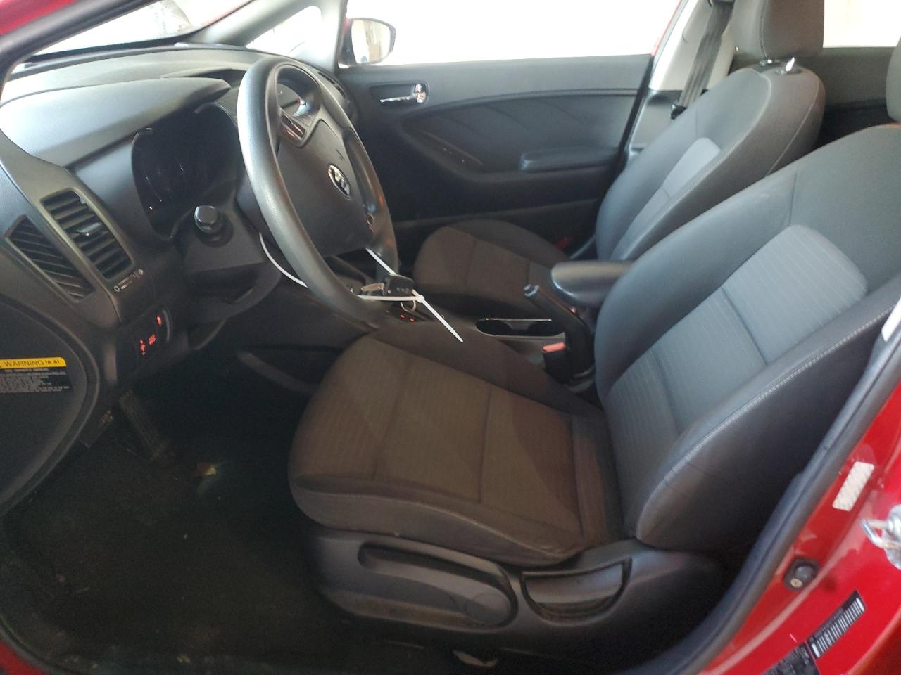 2015 Kia Forte - Image 7
