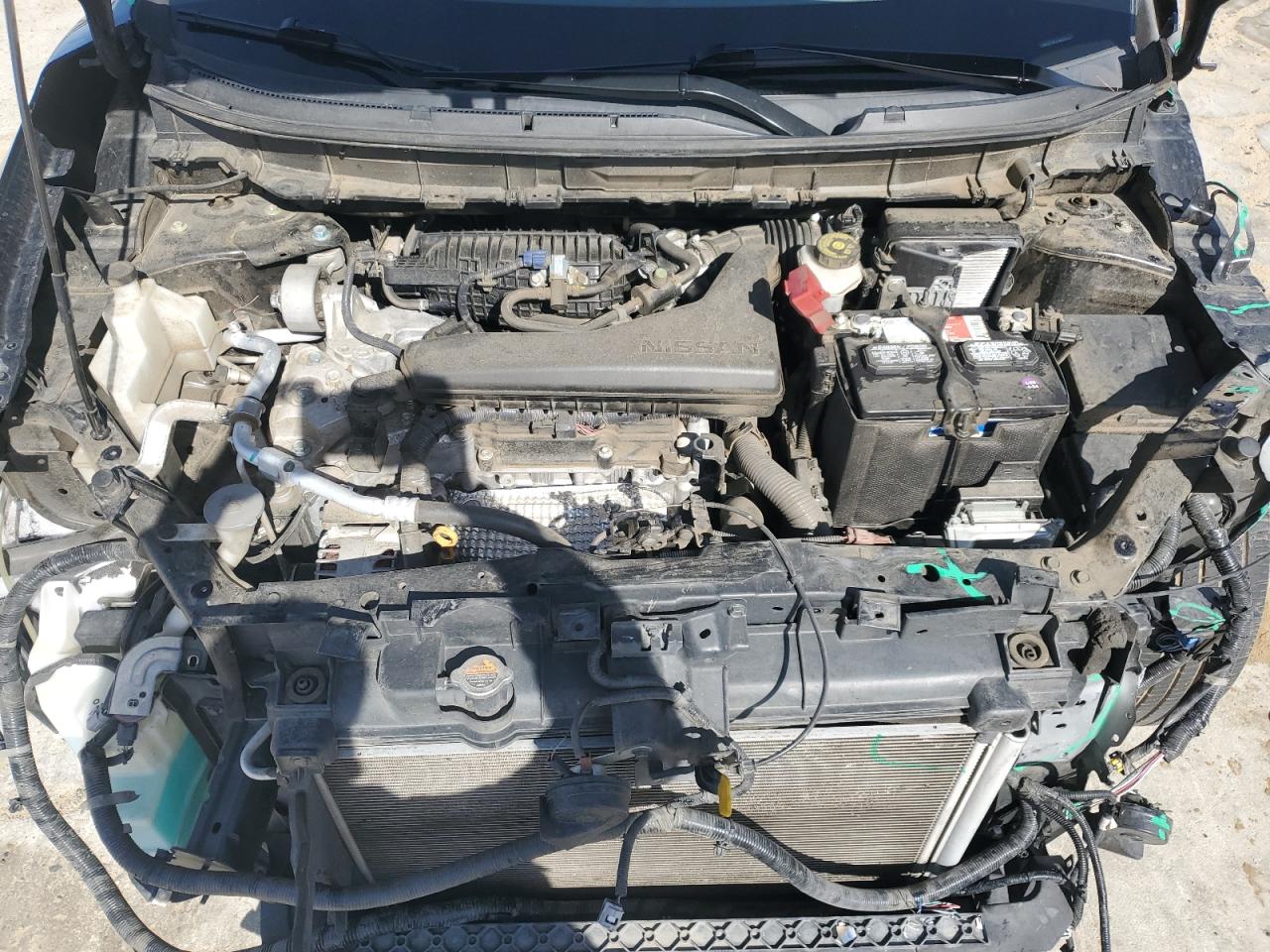 2018 Nissan Rogue - Image 12