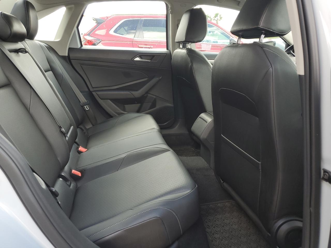 2019 Volkswagen Jetta - Image 10
