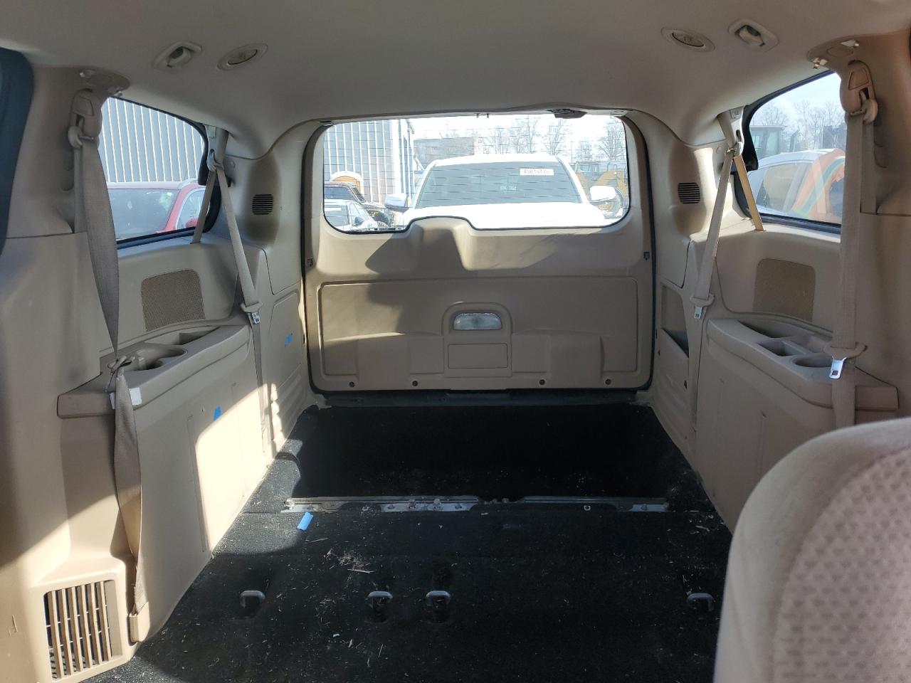 2014 Dodge Caravan - Image 10