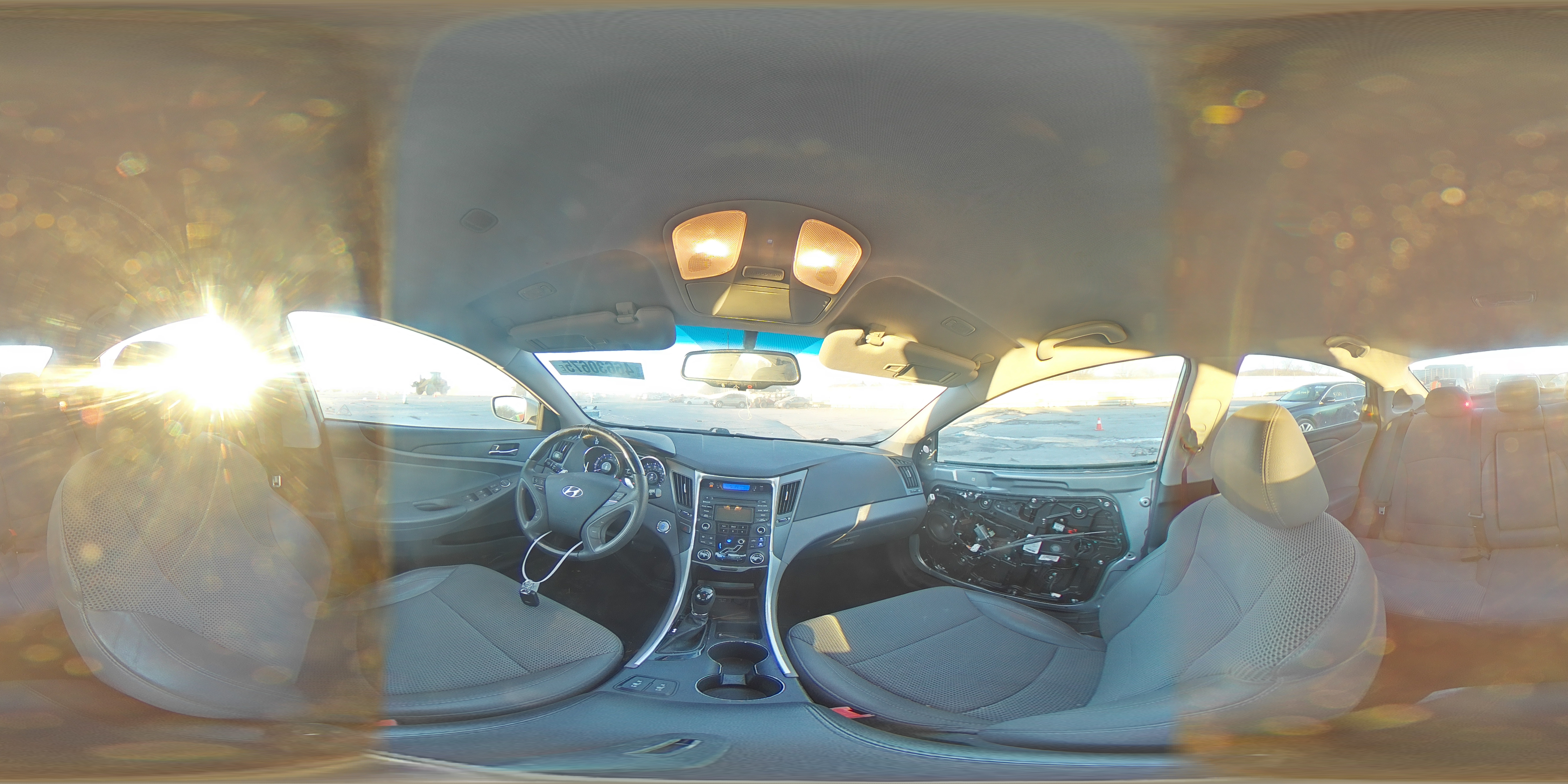 2013 Hyundai Sonata - Image 15