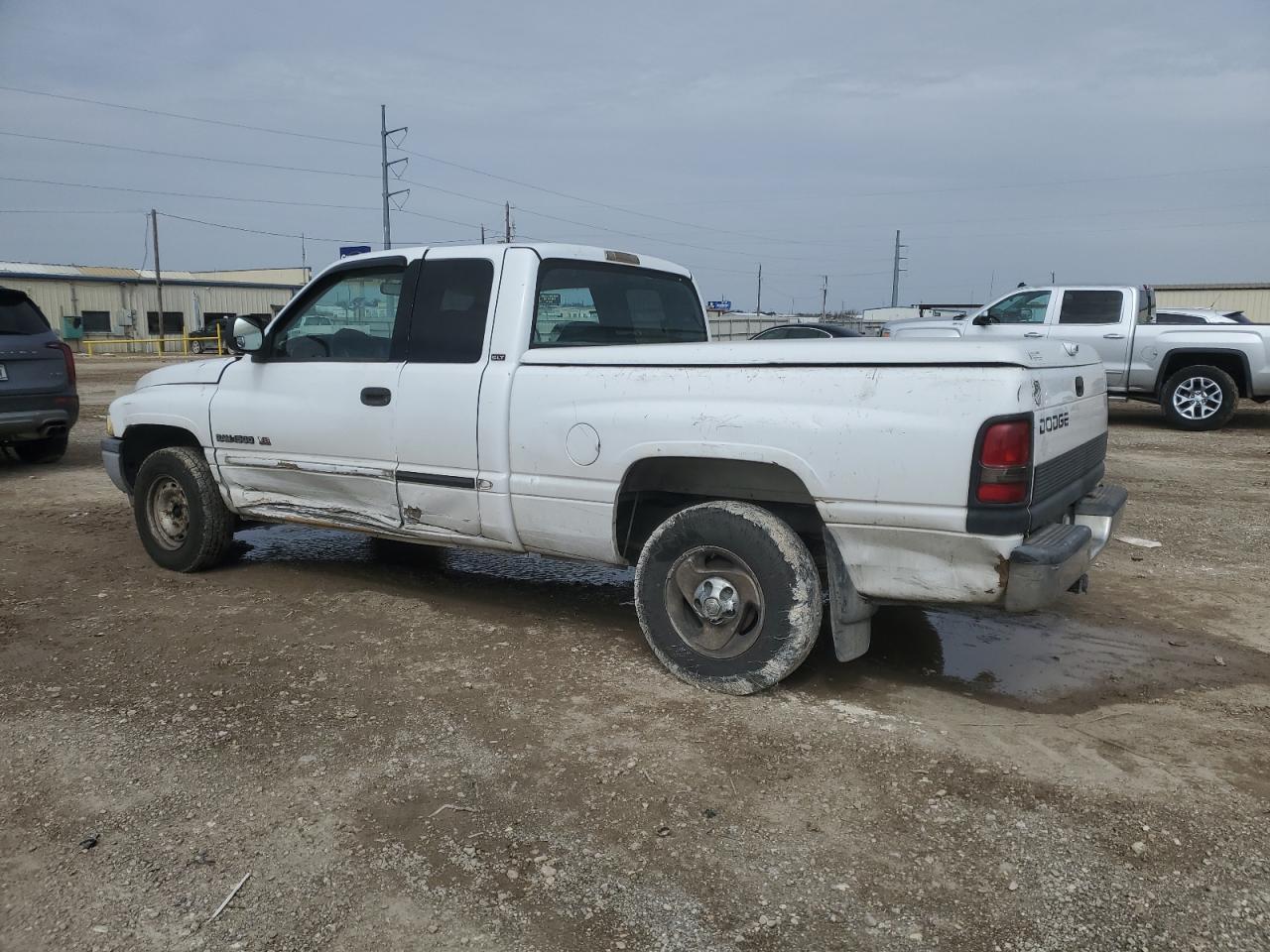 2000 Dodge RAM - Image 2