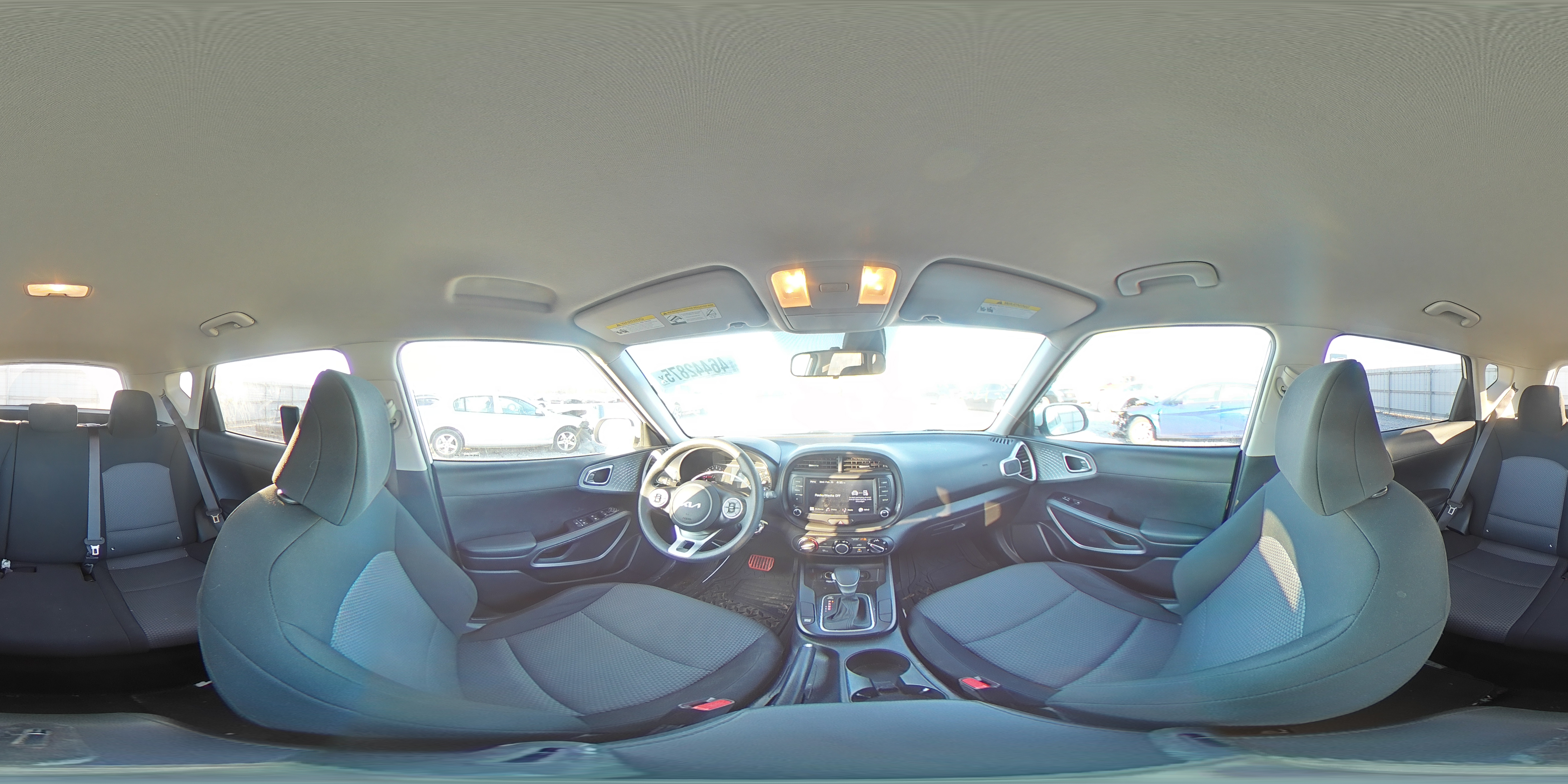 2022 Kia Soul - Image 13