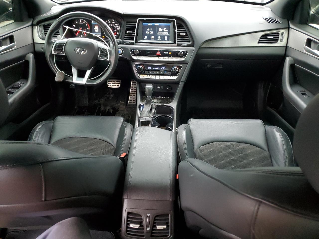 2018 Hyundai Sonata - Image 8