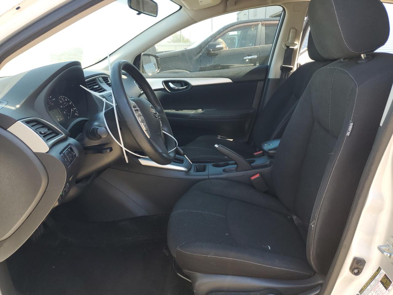 2016 Nissan Sentra - Image 7