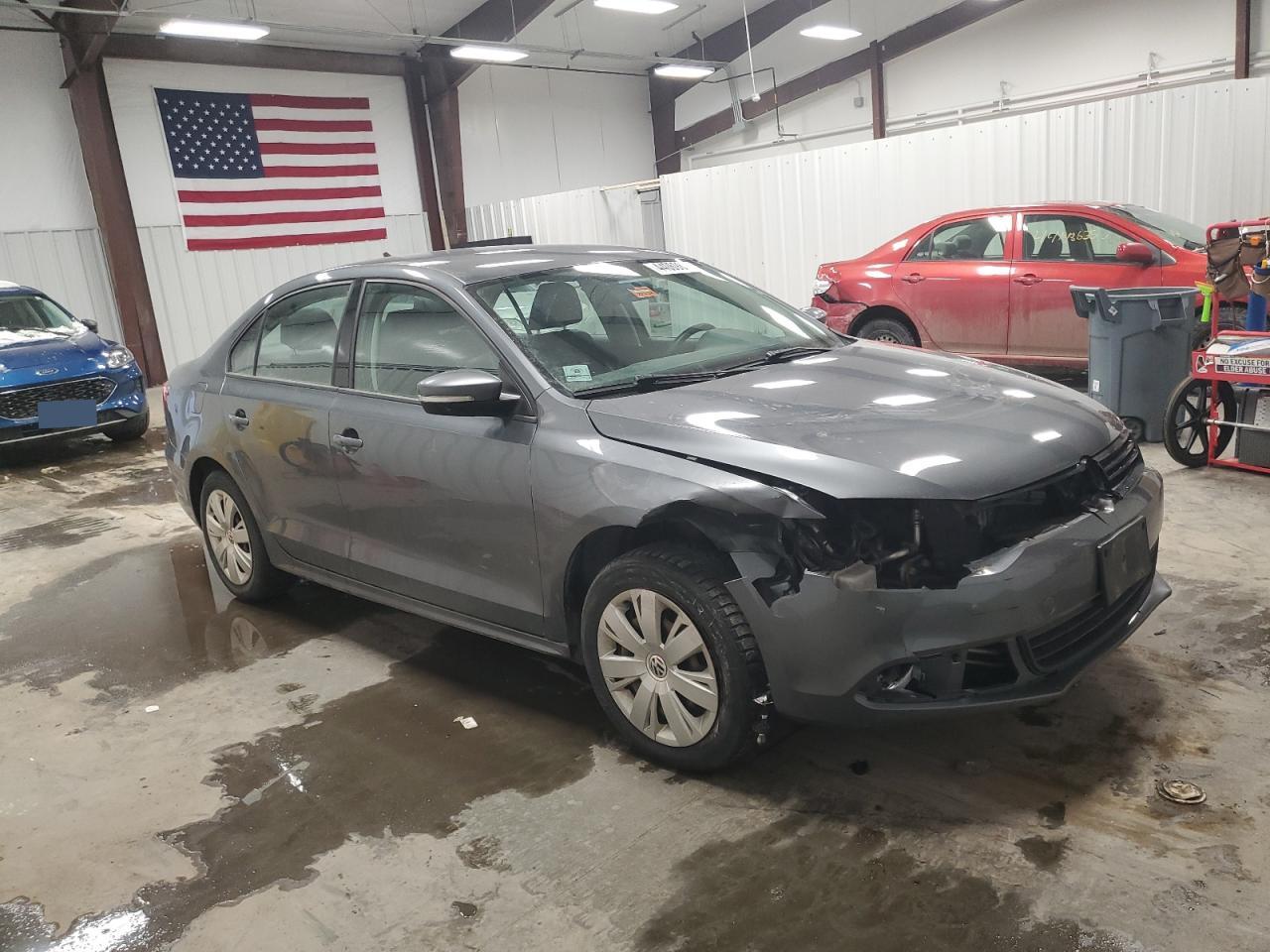 2014 Volkswagen Jetta - Image 4